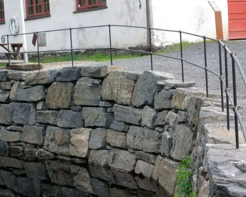 Åttekantet stålfundament produsert ved Hergun-verkstedet